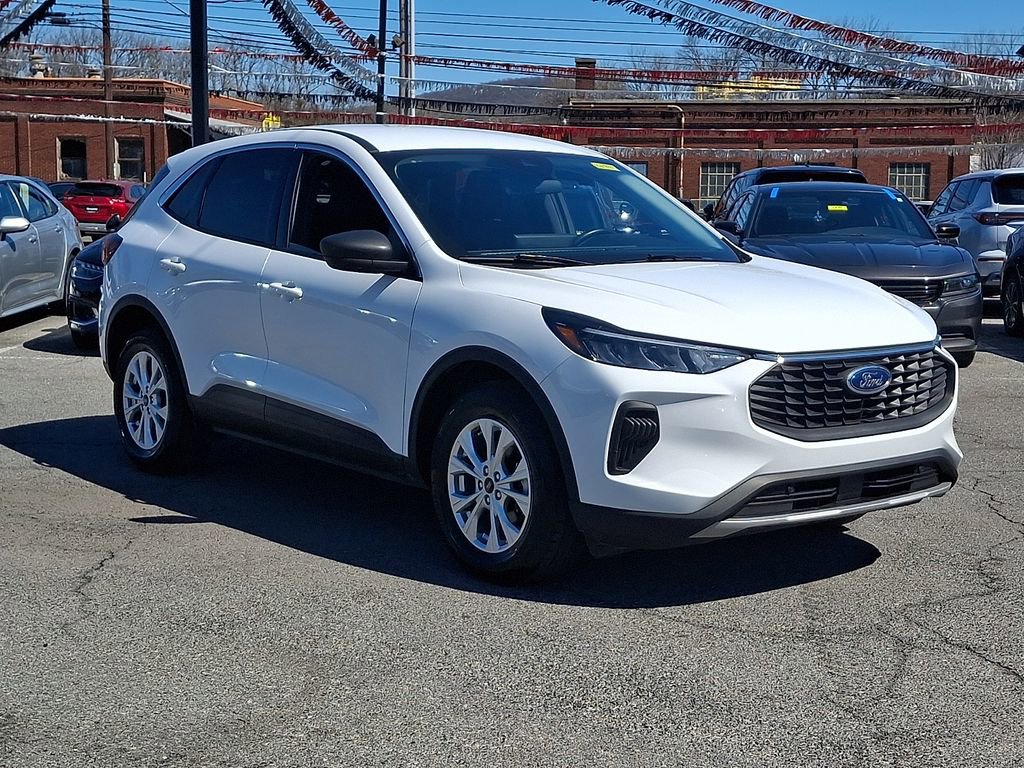 Used 2023 Ford Escape Active w/ Tech Pack #1 image 4