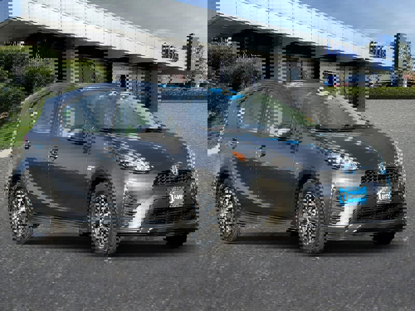 Used 2018 Toyota Prius C One image 10