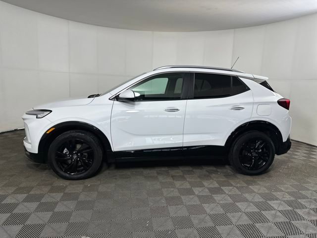 Used 2024 Buick Encore GX Sport Touring image 6