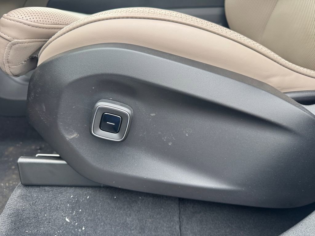 New 2026 Volvo EX90 Ultra image 26