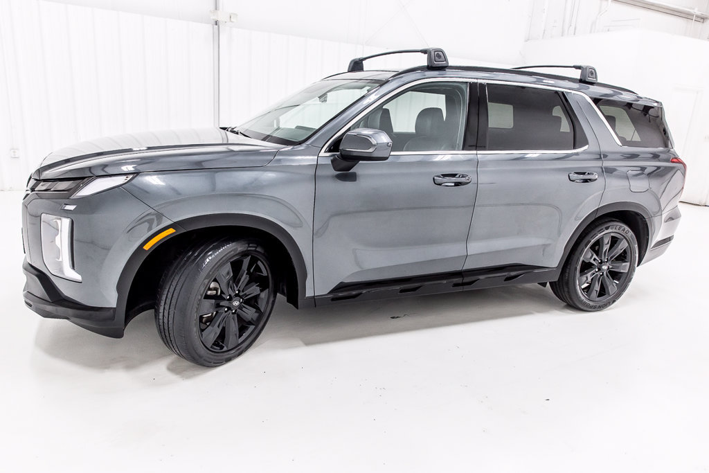 Used 2023 Hyundai Palisade XRT FWD image 3