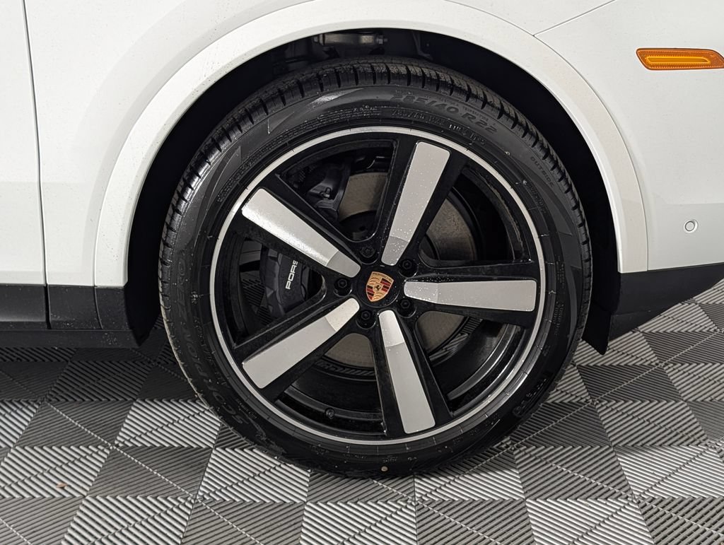 New 2026 Porsche Cayenne AWD/4WD image 14