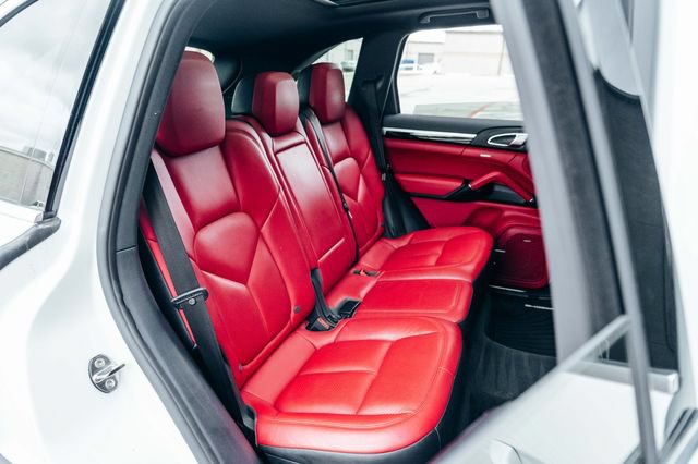 Used 2016 Porsche Cayenne S AWD/4WD image 63