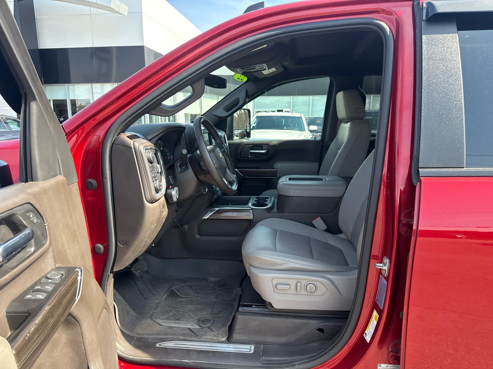 Used 2022 Chevrolet Silverado 2500 LT w/ Convenience Package AWD/4WD image 13
