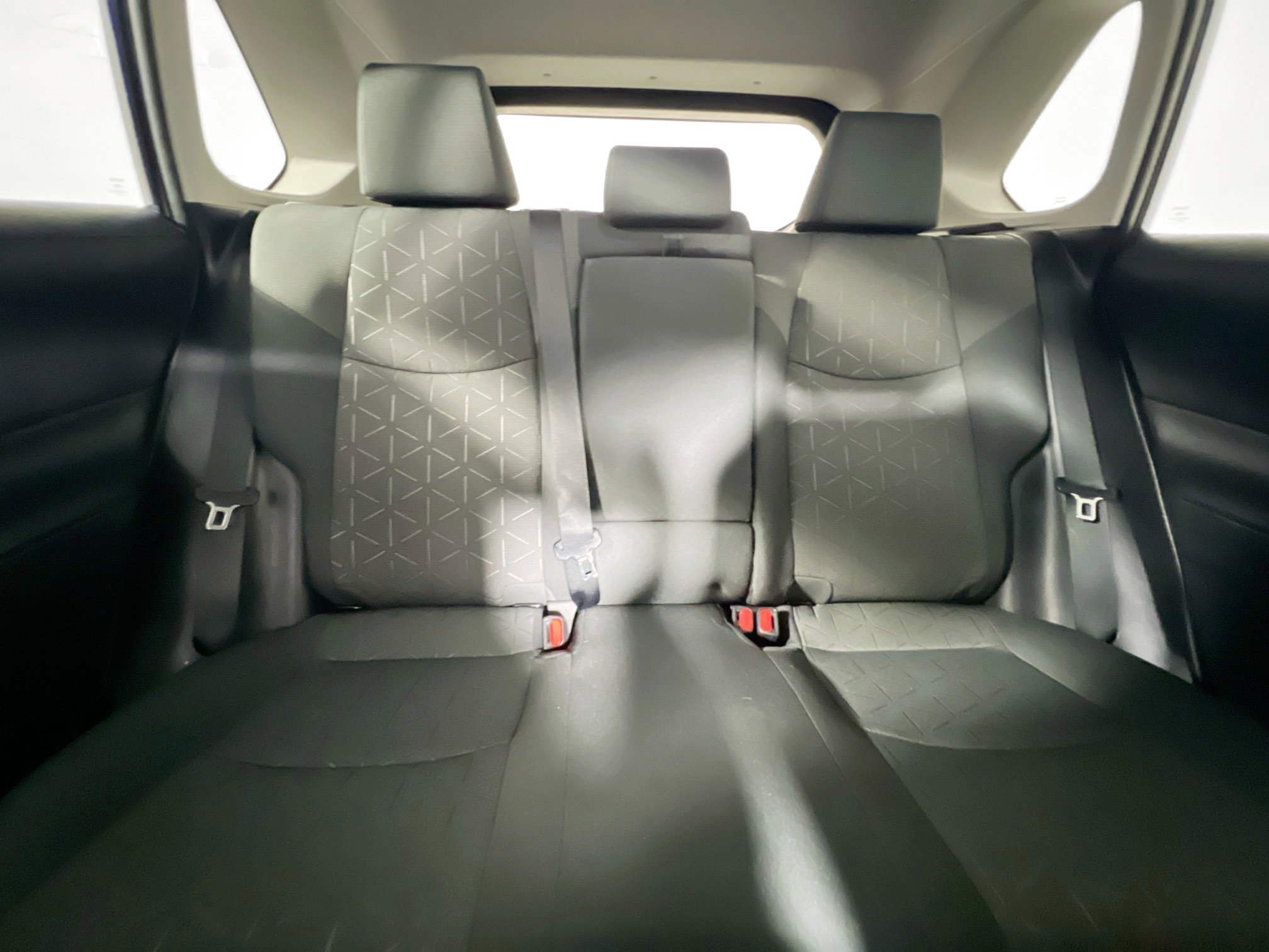 Used 2021 Toyota RAV4 XLE w/ Convenience Package image 33