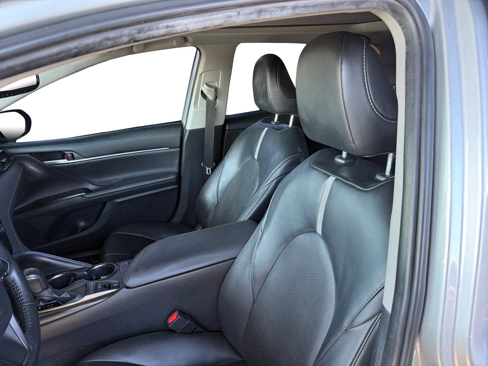 Used 2024 Toyota Camry XSE w/ Blackout Package (TMS) FWD image 10