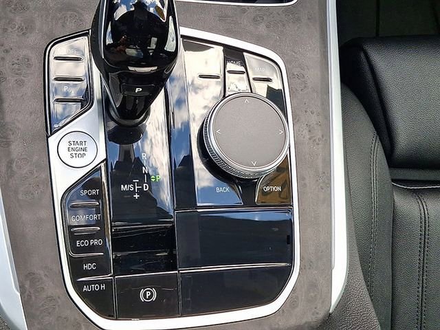 Used 2022 BMW X5 xDrive40i w/ Premium Package image 28