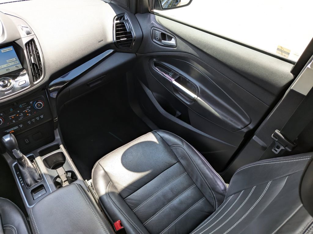 Used 2018 Ford Escape Titanium AWD/4WD image 19