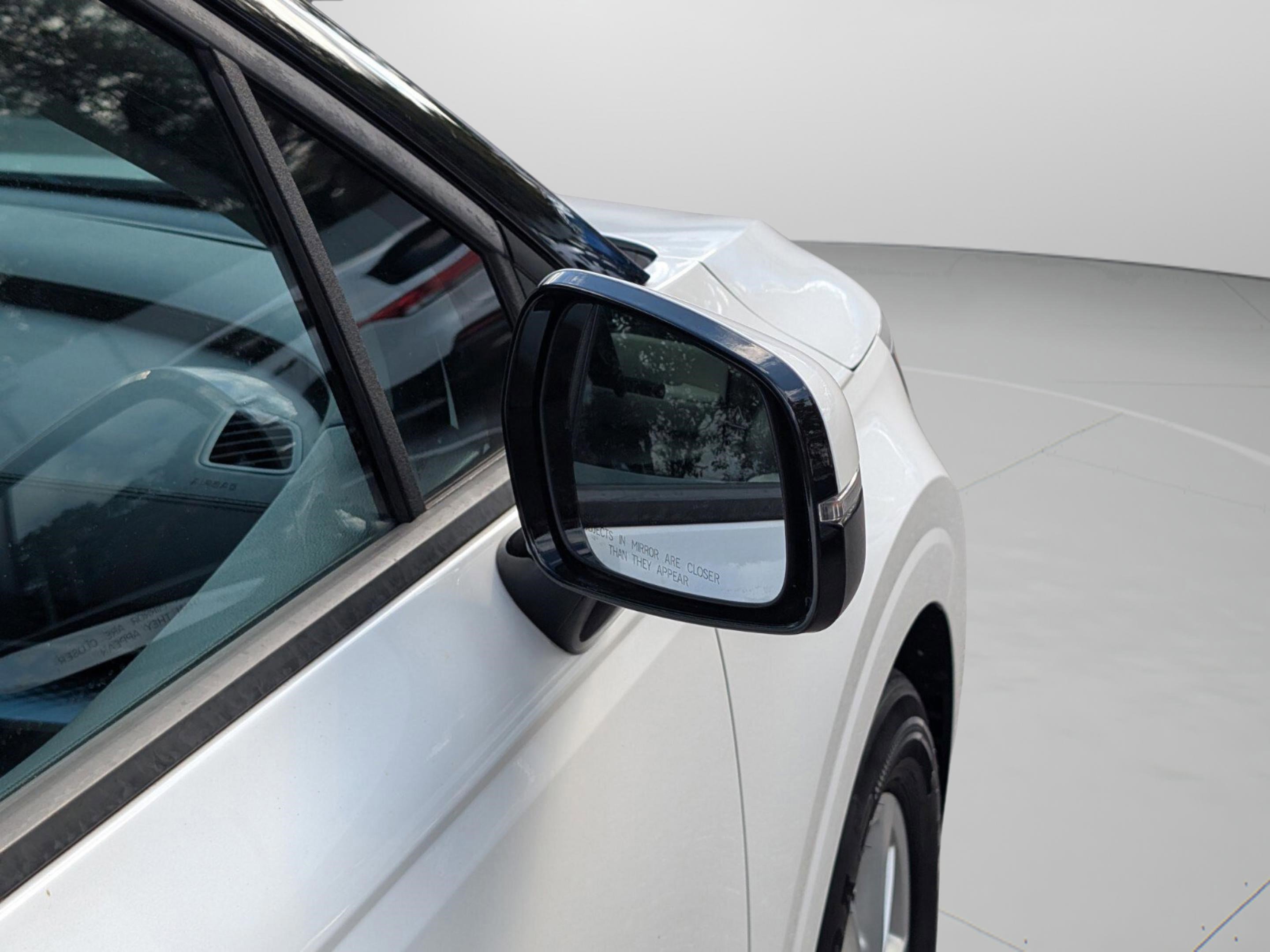 Certified 2024 Kia Carnival LX image 26