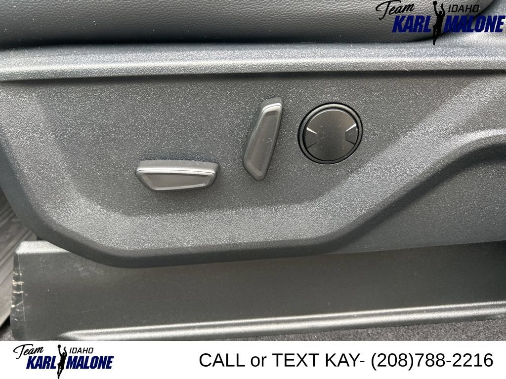 Used 2025 Ford F150 Lariat AWD/4WD image 24