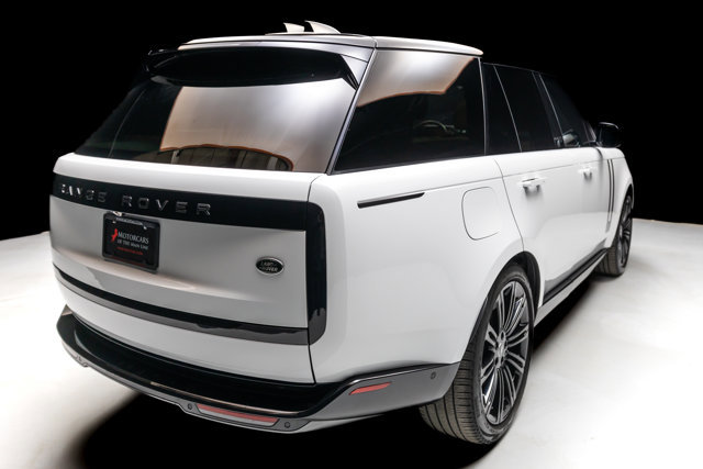 Used 2023 Land Rover Range Rover SE image 28
