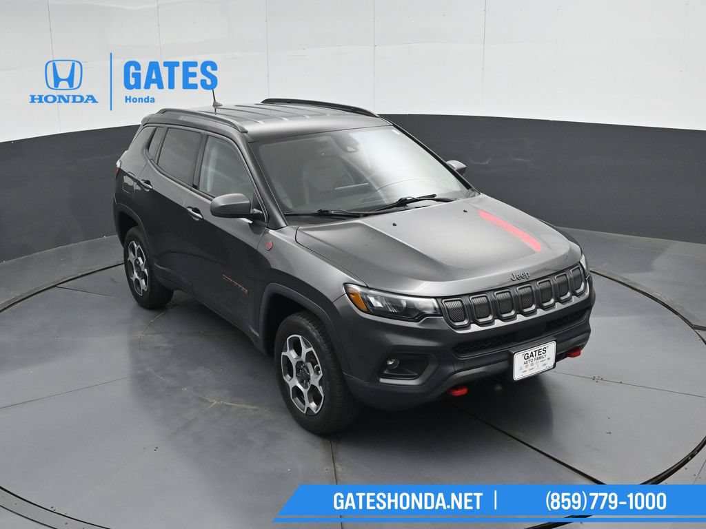 Used 2022 Jeep Compass Trailhawk w/ Trailhawk Convenience Group AWD/4WD image 45