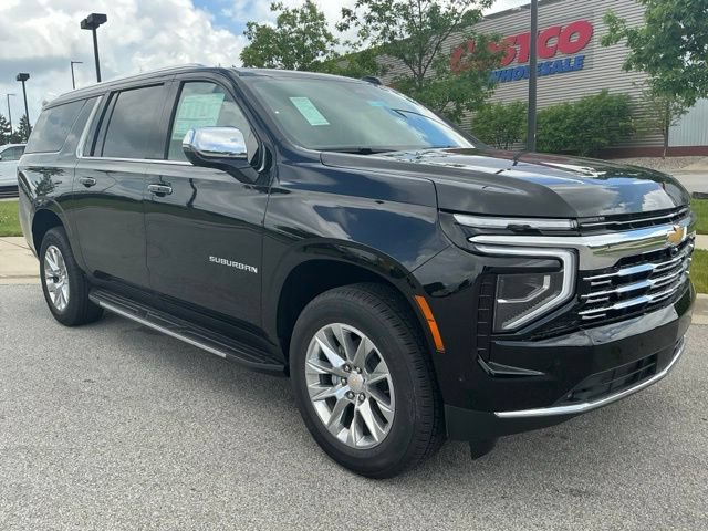 New 2026 Chevrolet Suburban Premier w/ Sun And Tow Package AWD/4WD image 3