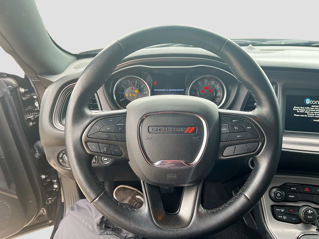 Used 2023 Dodge Challenger SXT image 11