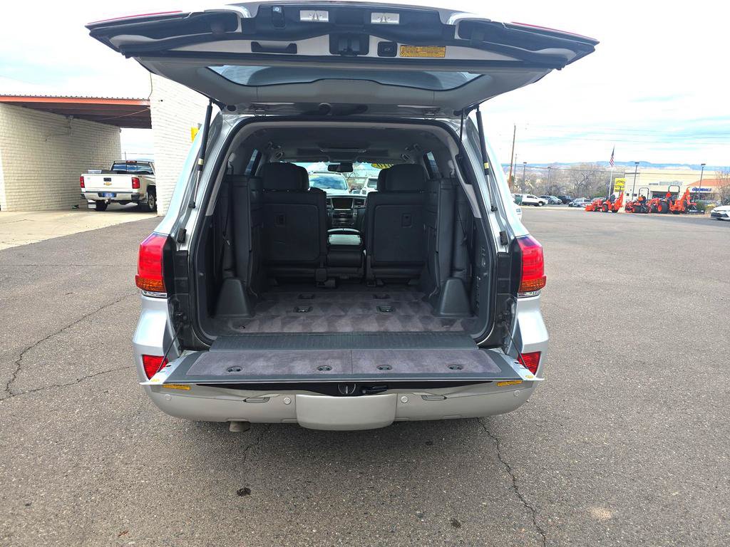 Used 2010 Lexus LX 570 4WD image 13