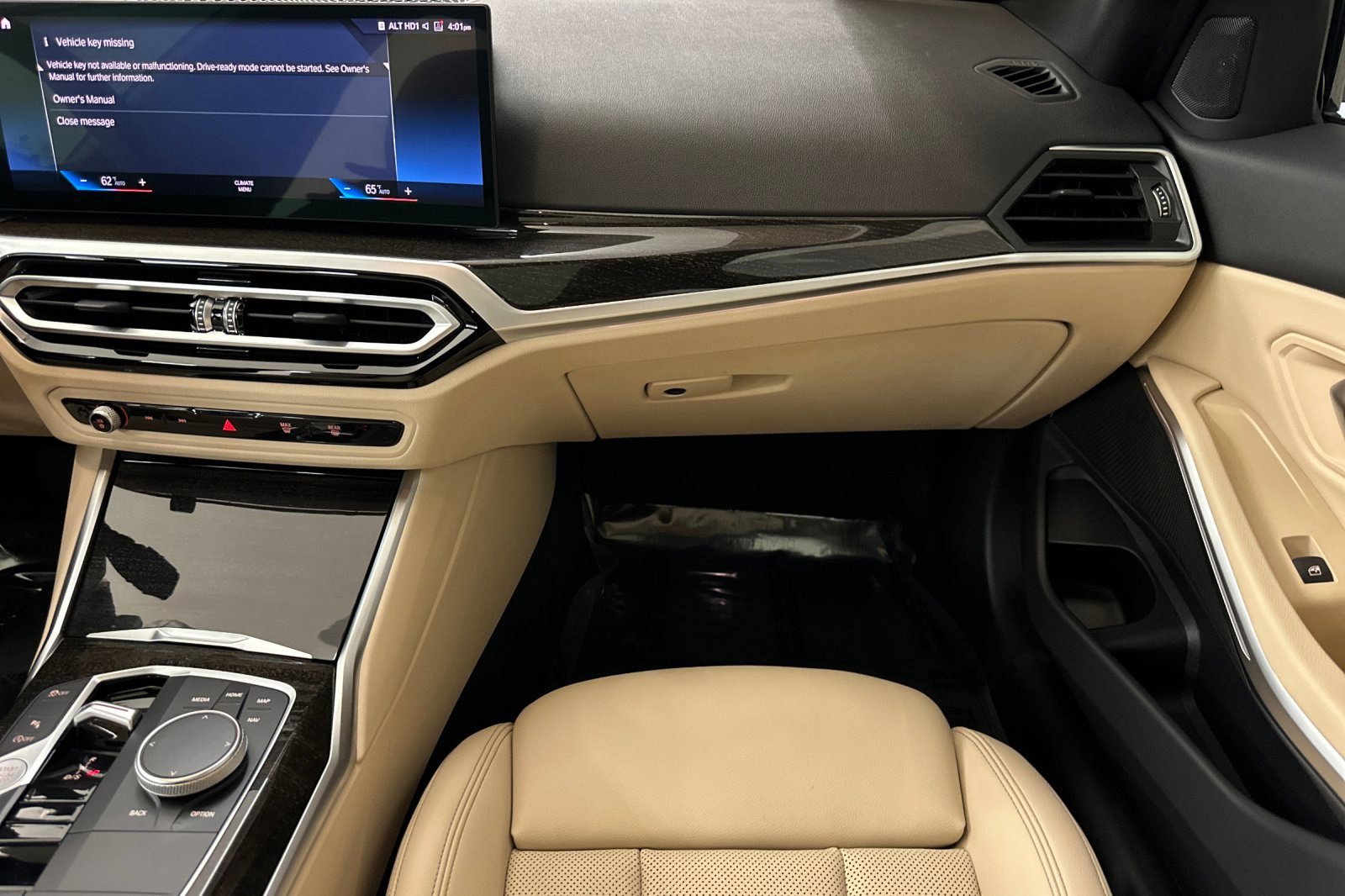 Certified 2023 BMW 330i Sedan w/ Premium Package image 28