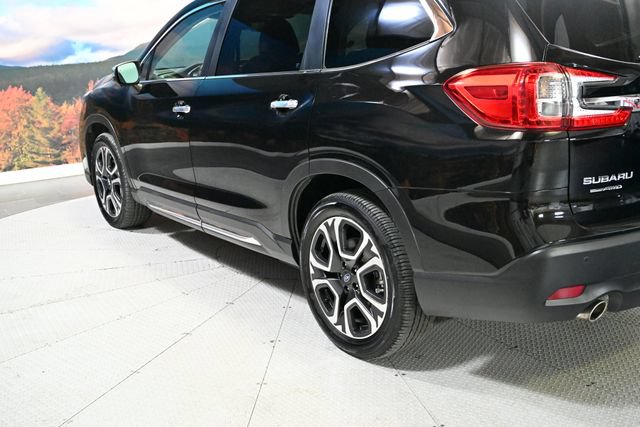 Used 2023 Subaru Ascent Touring AWD/4WD image 8