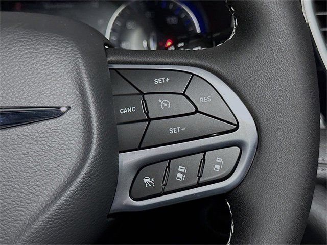 New 2026 Chrysler Pacifica Select image 28