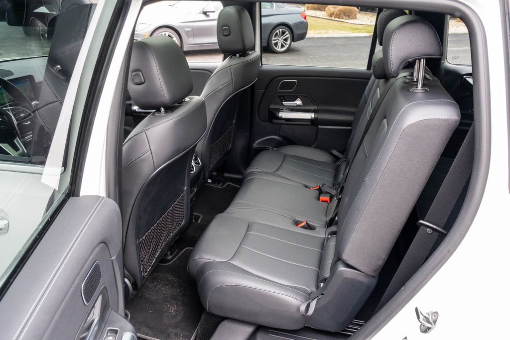 Used 2023 Mercedes-Benz EQB 350 4MATIC SUV image 32