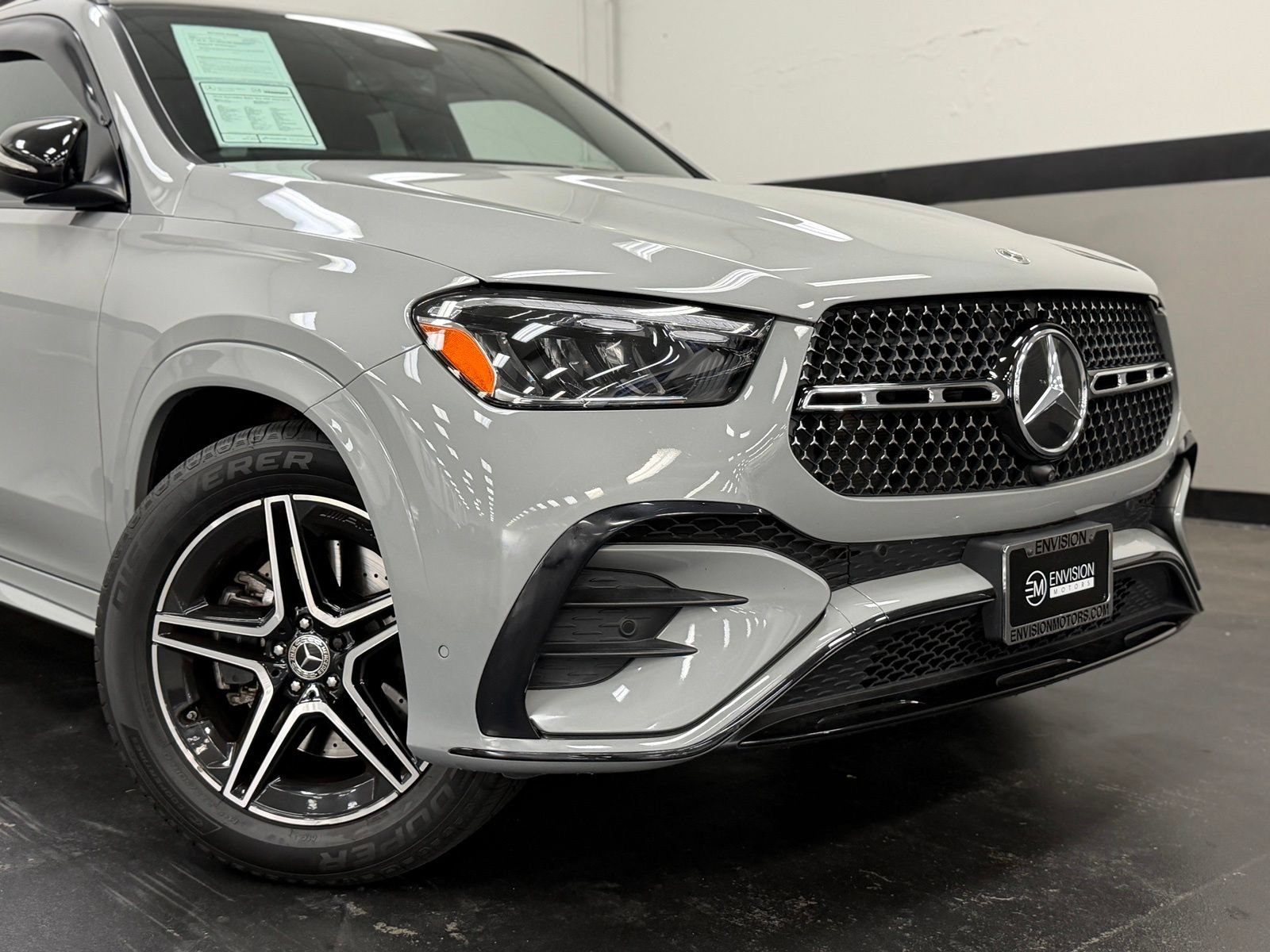 Used 2024 Mercedes-Benz GLE 450 4MATIC image 3
