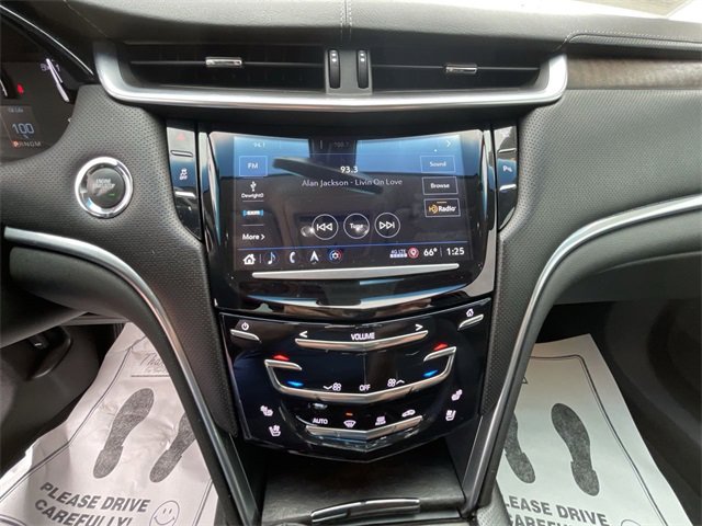 Used 2018 Cadillac XTS Luxury image 21