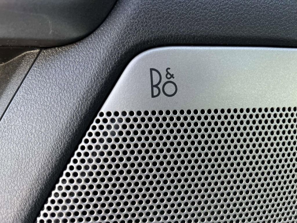 Used 2024 Ford F250 Lariat w/ Sport Appearance Package image 16