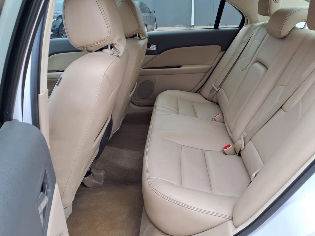 Used 2012 Ford Fusion SEL FWD image 12