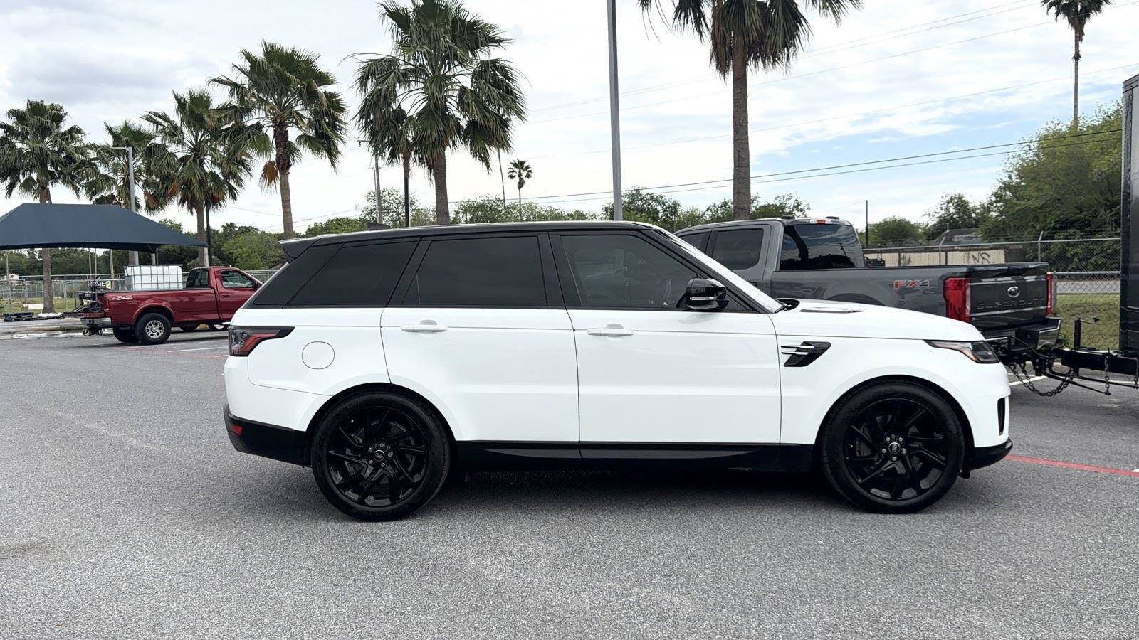 Used 2021 Land Rover Range Rover Sport SE image 17