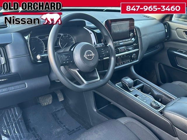 Used 2022 Nissan Pathfinder S image 14
