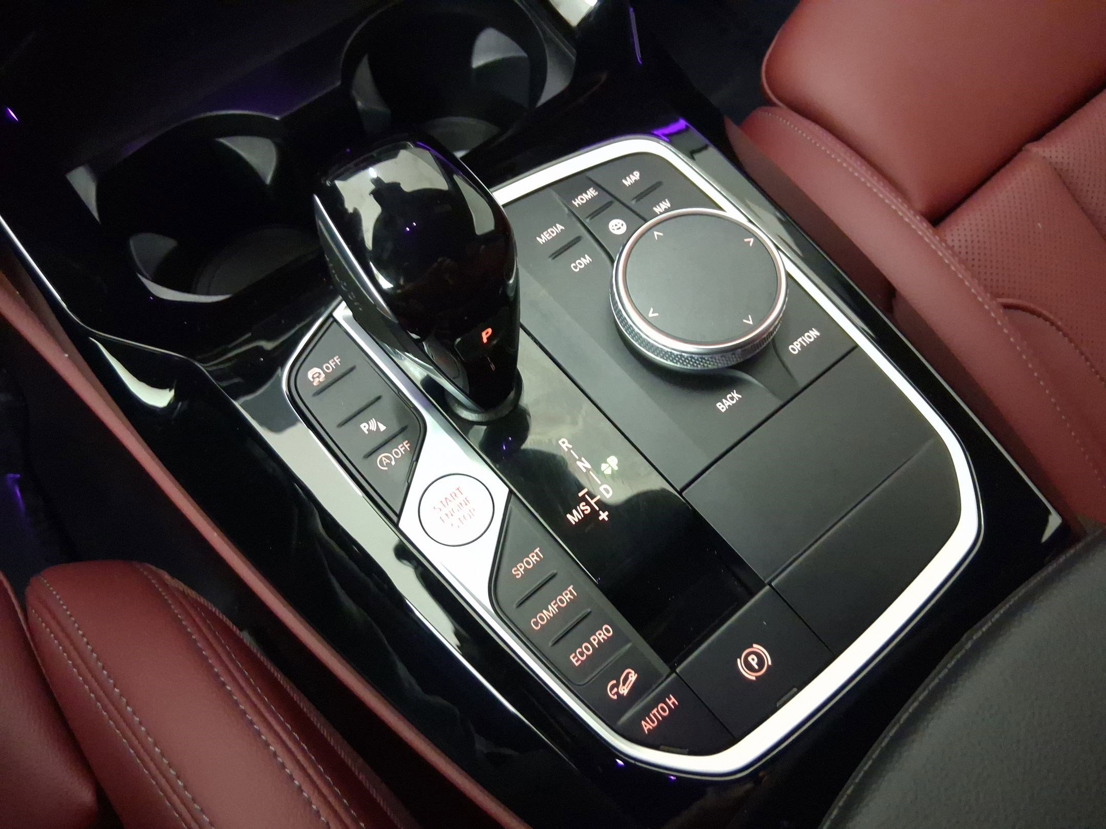 Certified 2023 BMW X4 xDrive30i w/ Convenience Package image 16