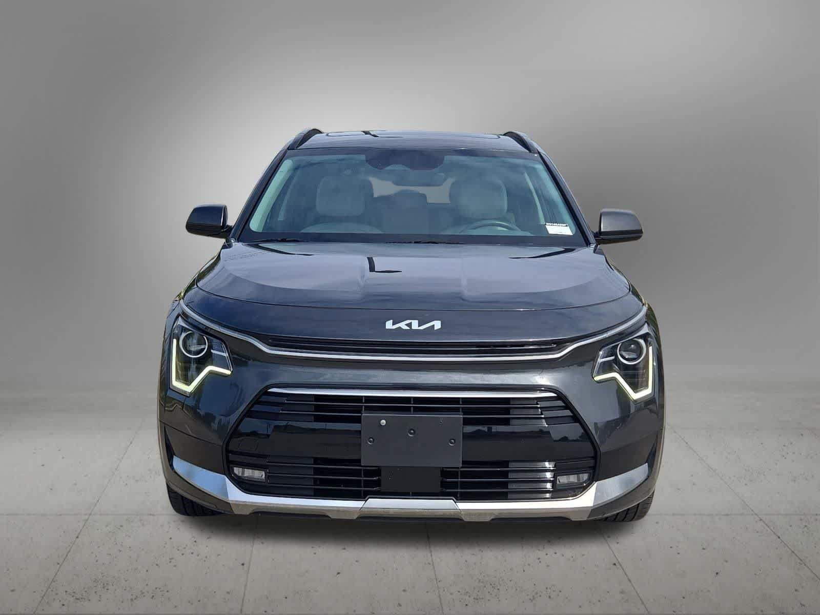 Certified 2024 Kia Niro EX Touring FWD image 9
