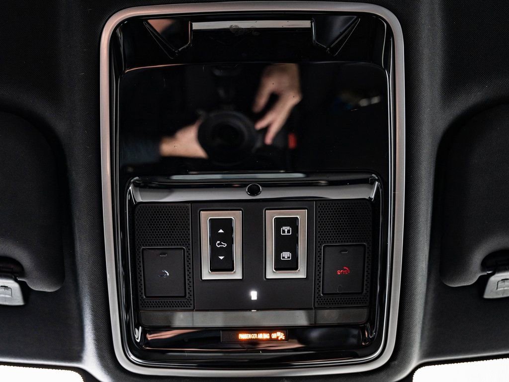 Used 2024 Land Rover Range Rover Velar Dynamic SE AWD/4WD image 38