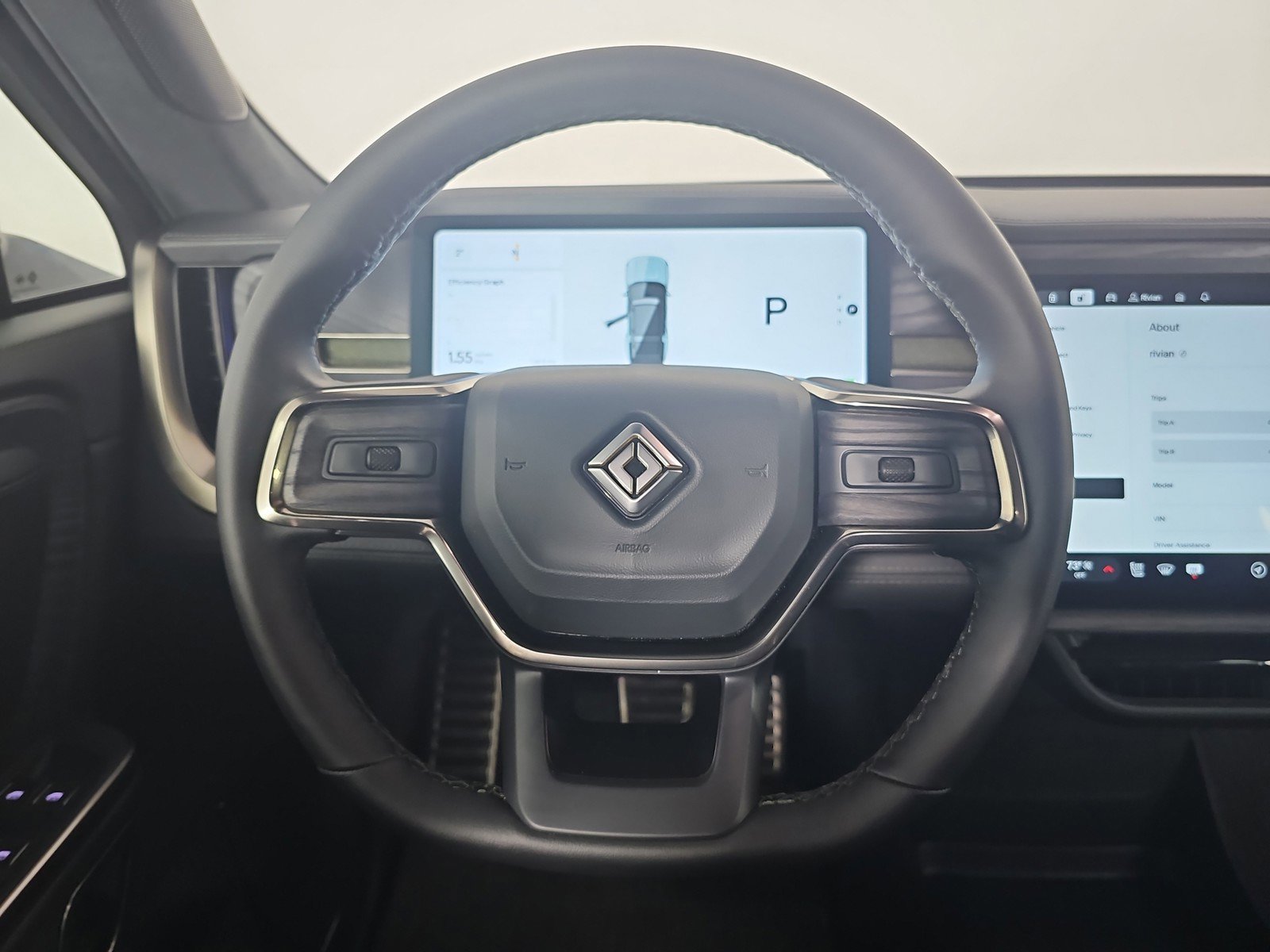 Used 2024 Rivian R1S Adventure AWD/4WD image 26