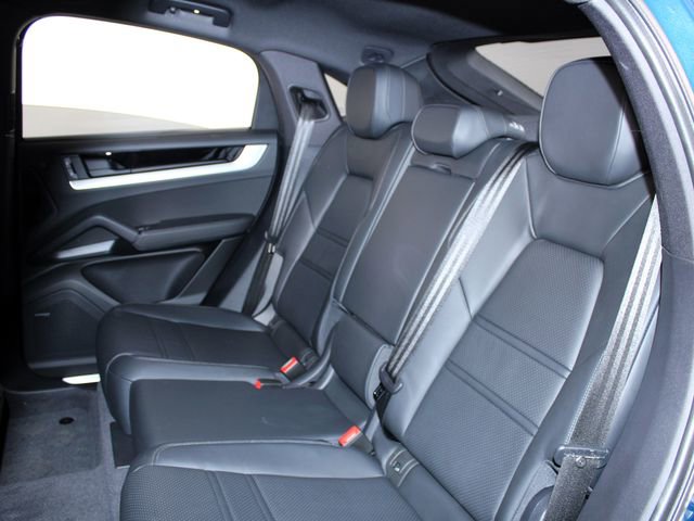 New 2026 Porsche Cayenne S AWD/4WD image 21