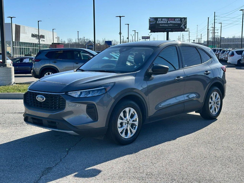 Used 2025 Ford Escape Active image 1