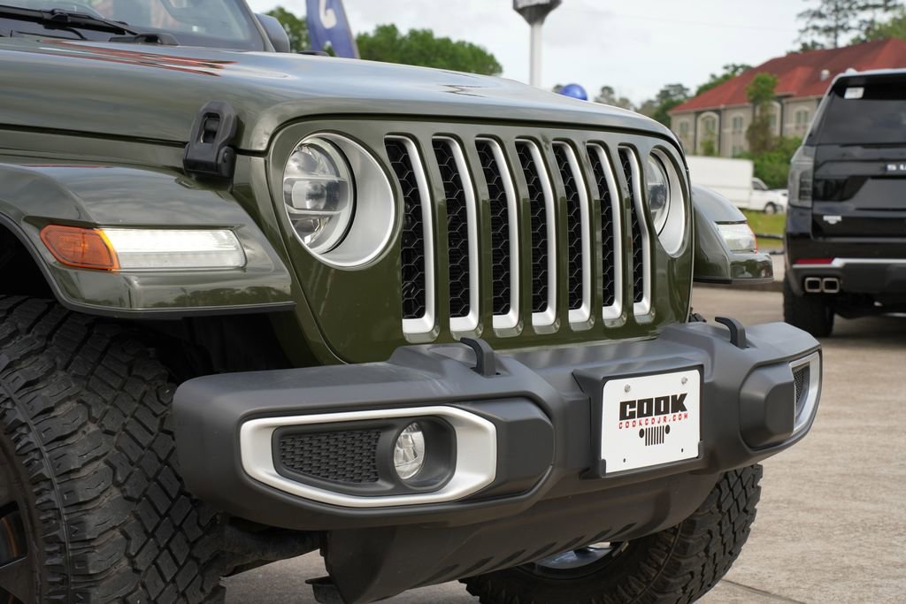 Used 2021 Jeep Wrangler Unlimited Sahara w/ Cold Weather Group AWD/4WD image 26