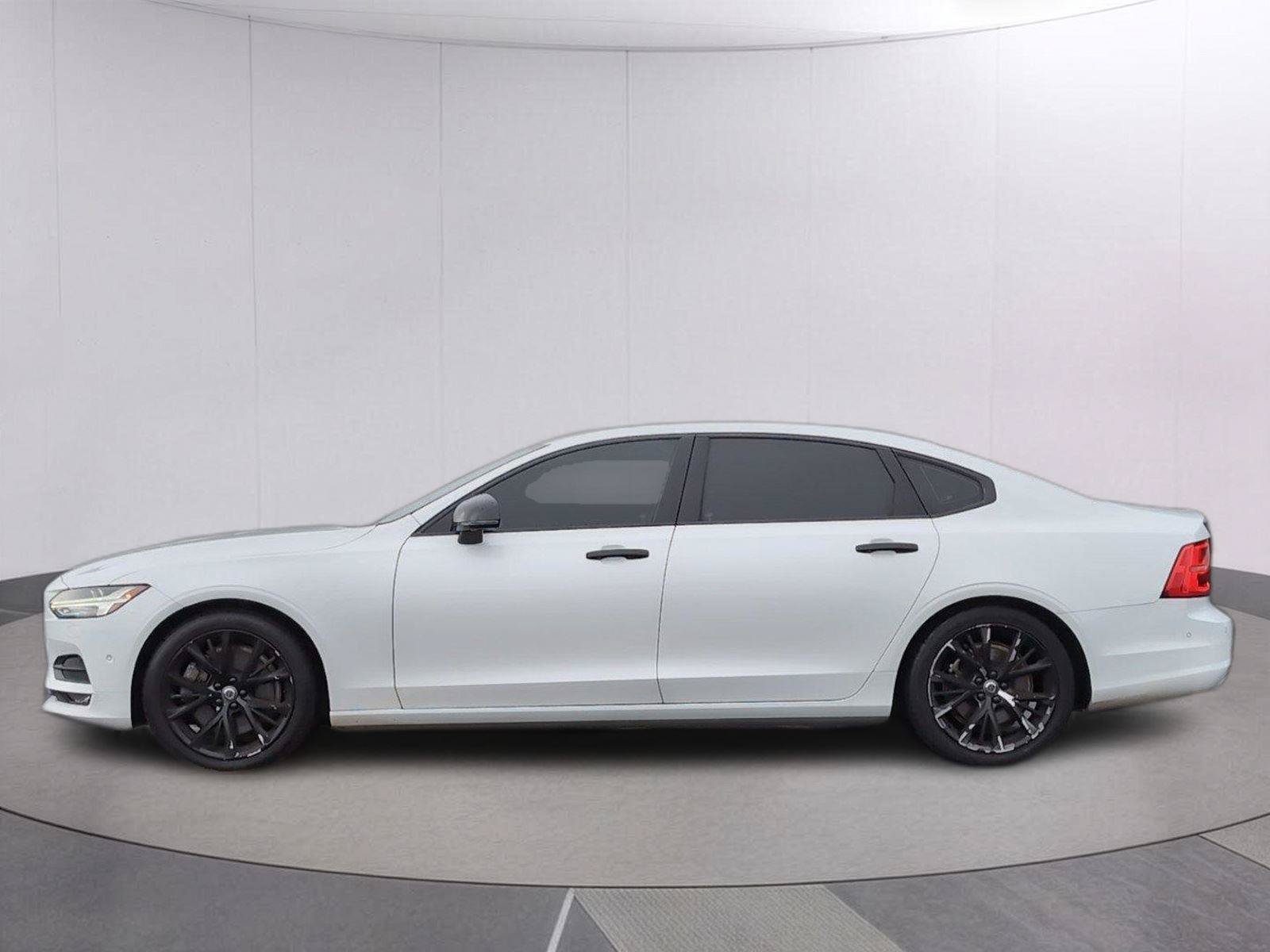 Used 2018 Volvo S90 T6 Momentum w/ Convenience Package AWD/4WD image 2
