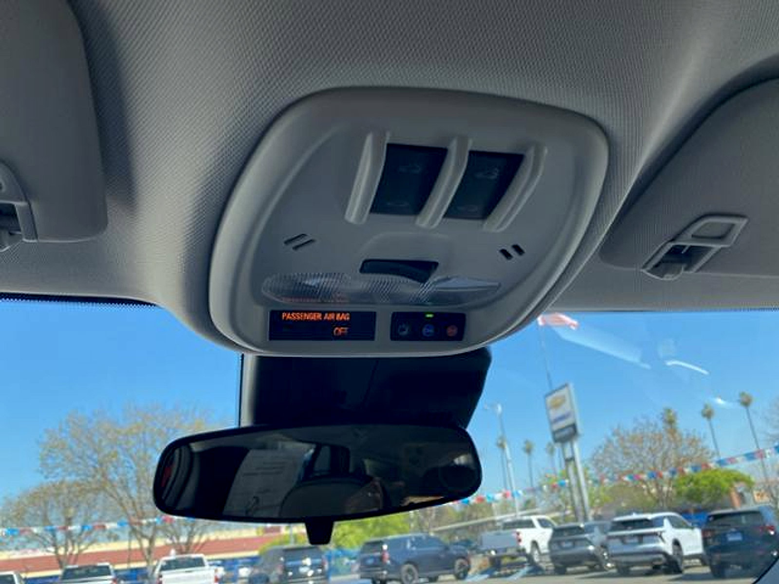 New 2026 Chevrolet Trax LT w/ Sunroof Package image 34