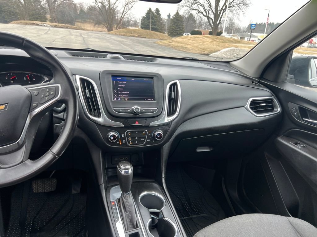Used 2020 Chevrolet Equinox LT w/ Driver Convenience Package image 23
