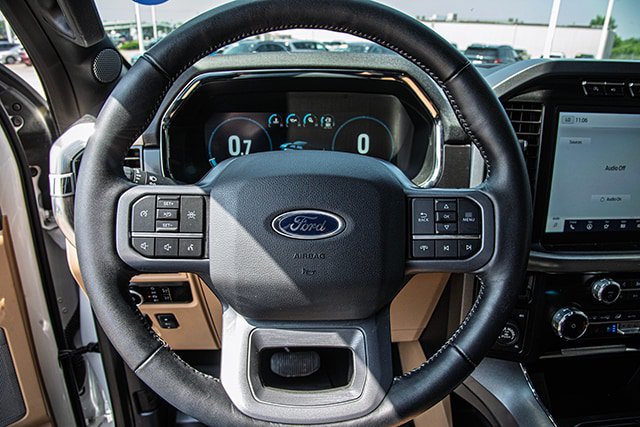 Used 2023 Ford F150 Lariat w/ FX4 Off-Road Package AWD/4WD image 8