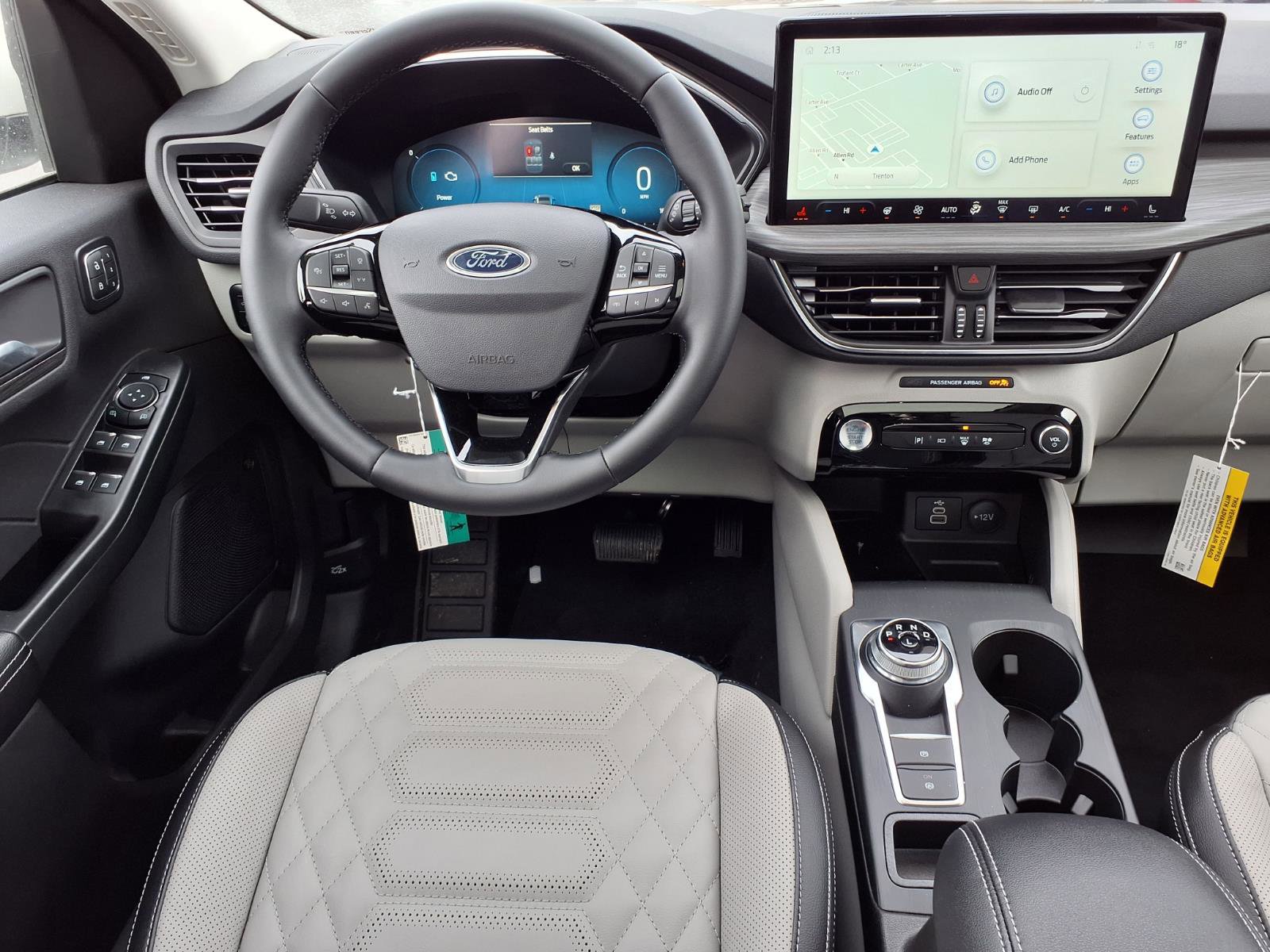 Used 2024 Ford Escape SE w/ PHEV Premium Package image 6