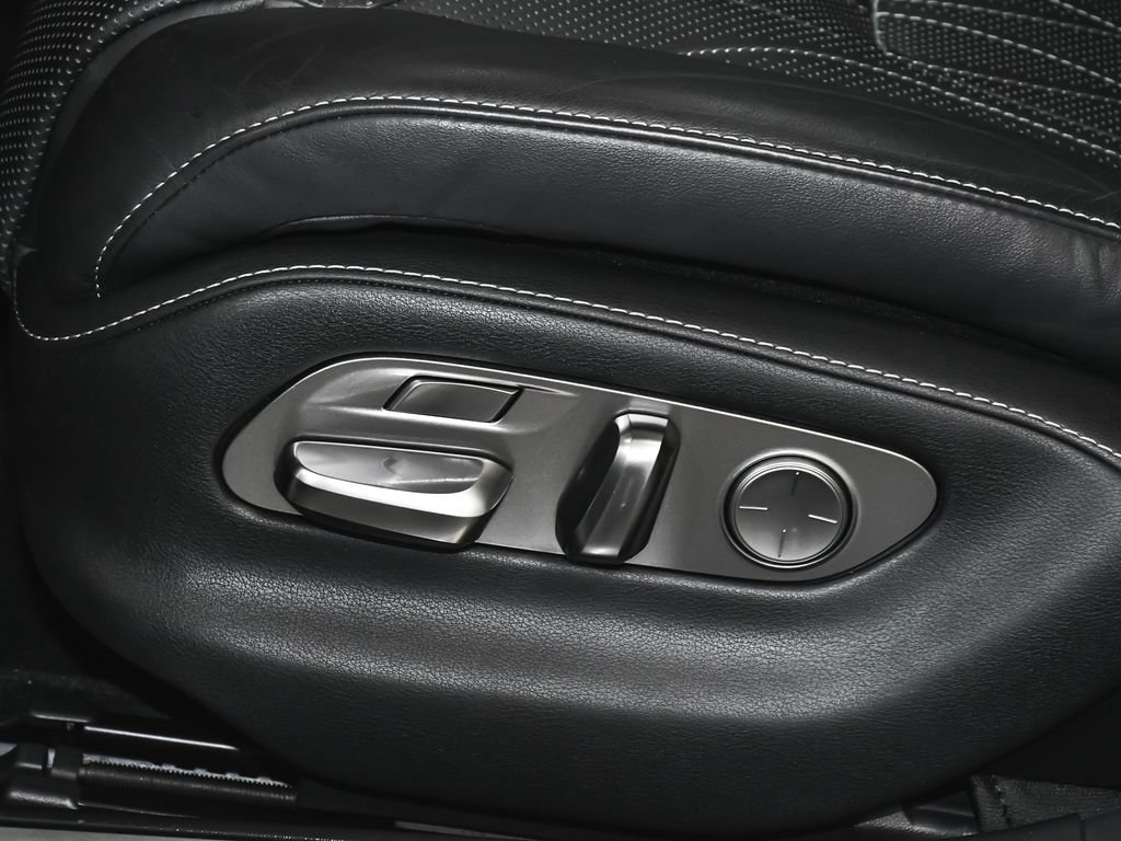 Used 2022 Lexus LS 500h AWD w/ Luxury Package image 56