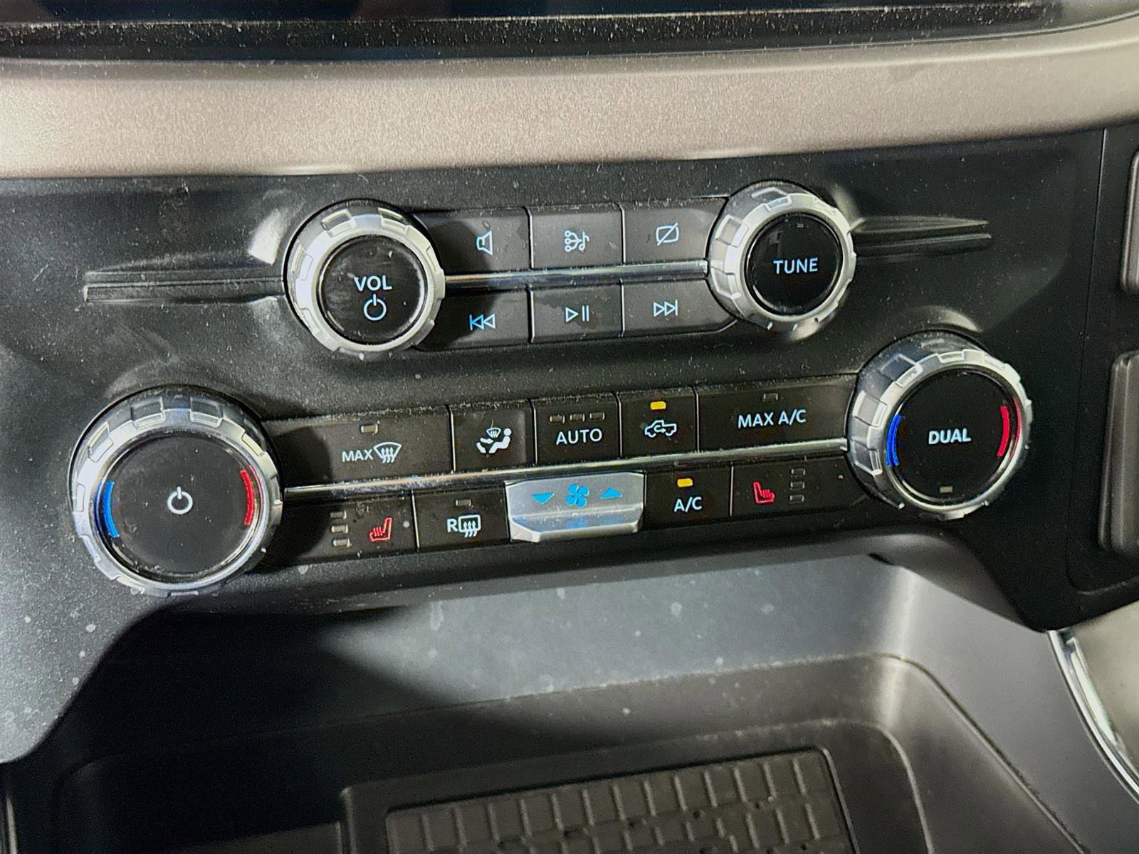 Used 2024 Ford F150 XLT w/ Equipment Group 302A MID image 18