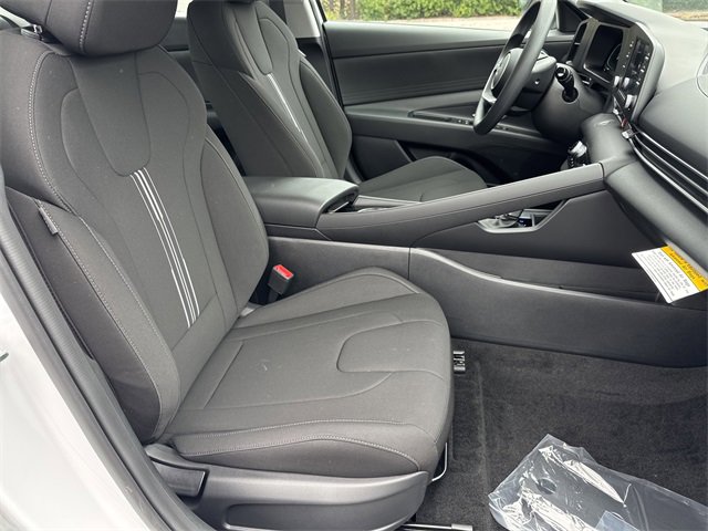 New 2026 Hyundai Elantra Blue image 13