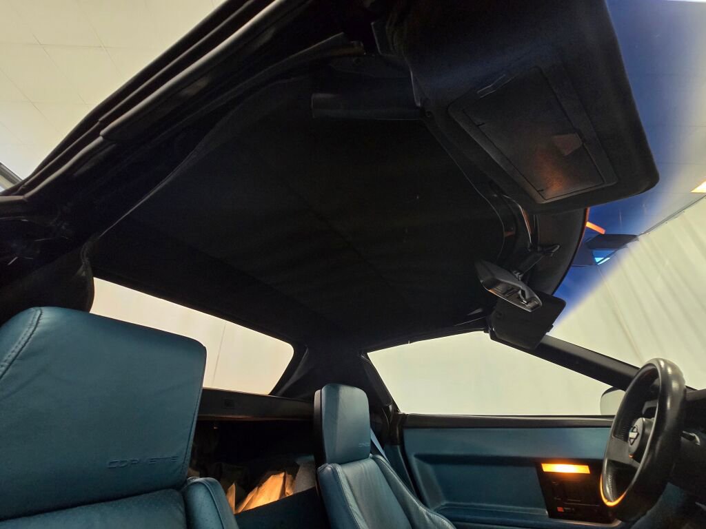 Used 1988 Chevrolet Corvette Convertible image 78