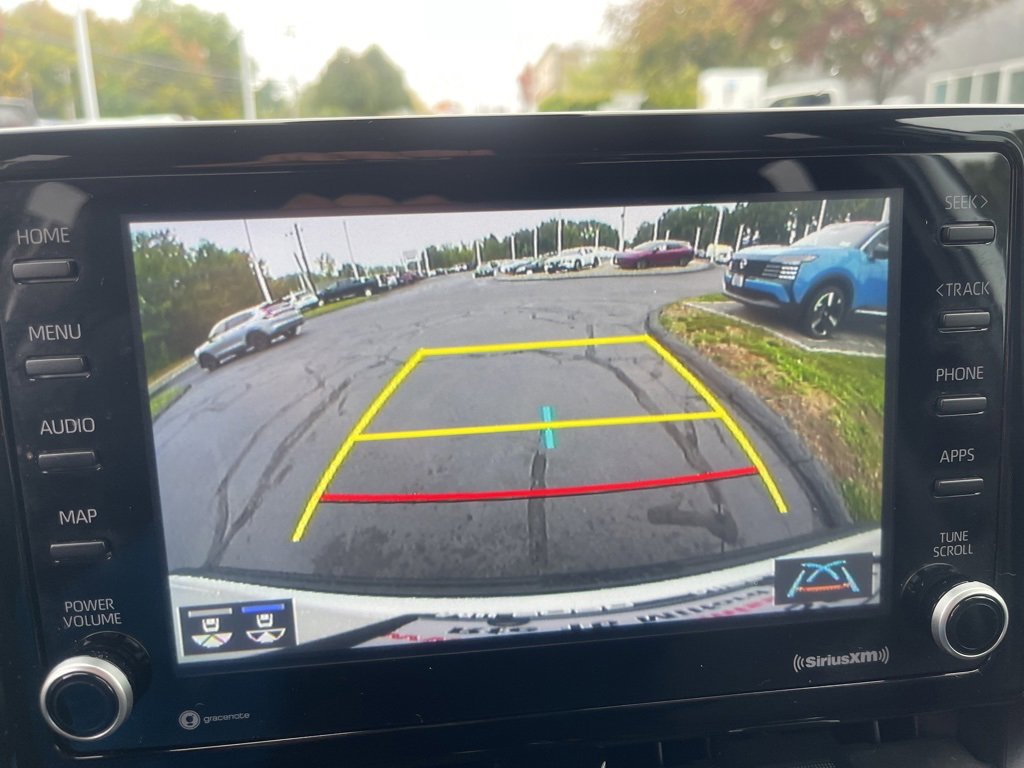 Used 2022 Toyota Corolla Cross XLE w/ Convenience Package image 13