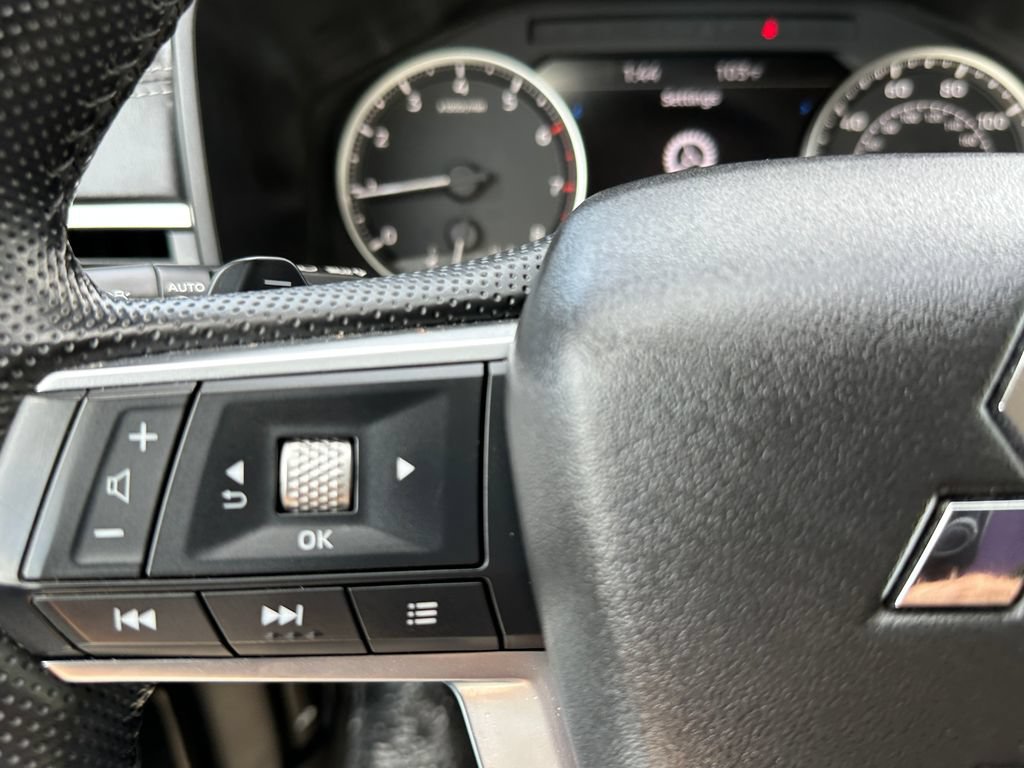 Used 2024 Mitsubishi Outlander SE AWD/4WD image 26