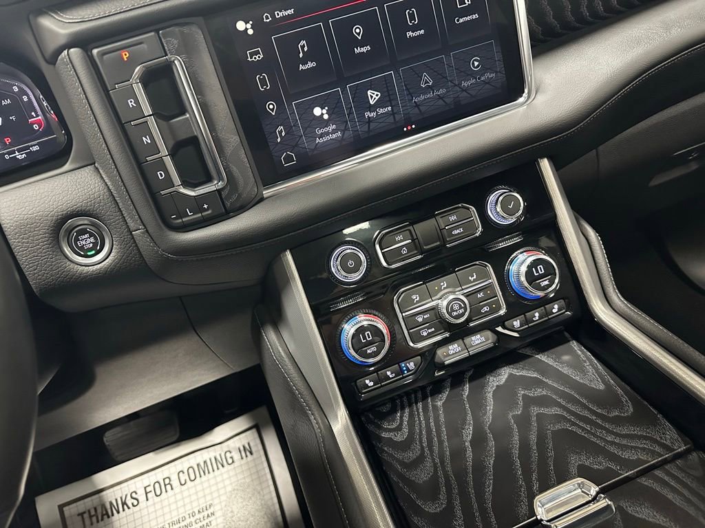 Used 2023 GMC Yukon XL Denali AWD/4WD image 37