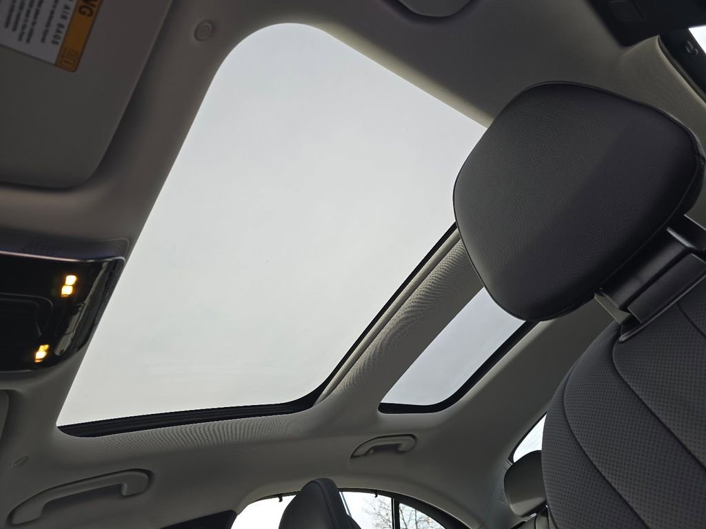 New 2026 Mercedes-Benz E 450 4MATIC Sedan image 3