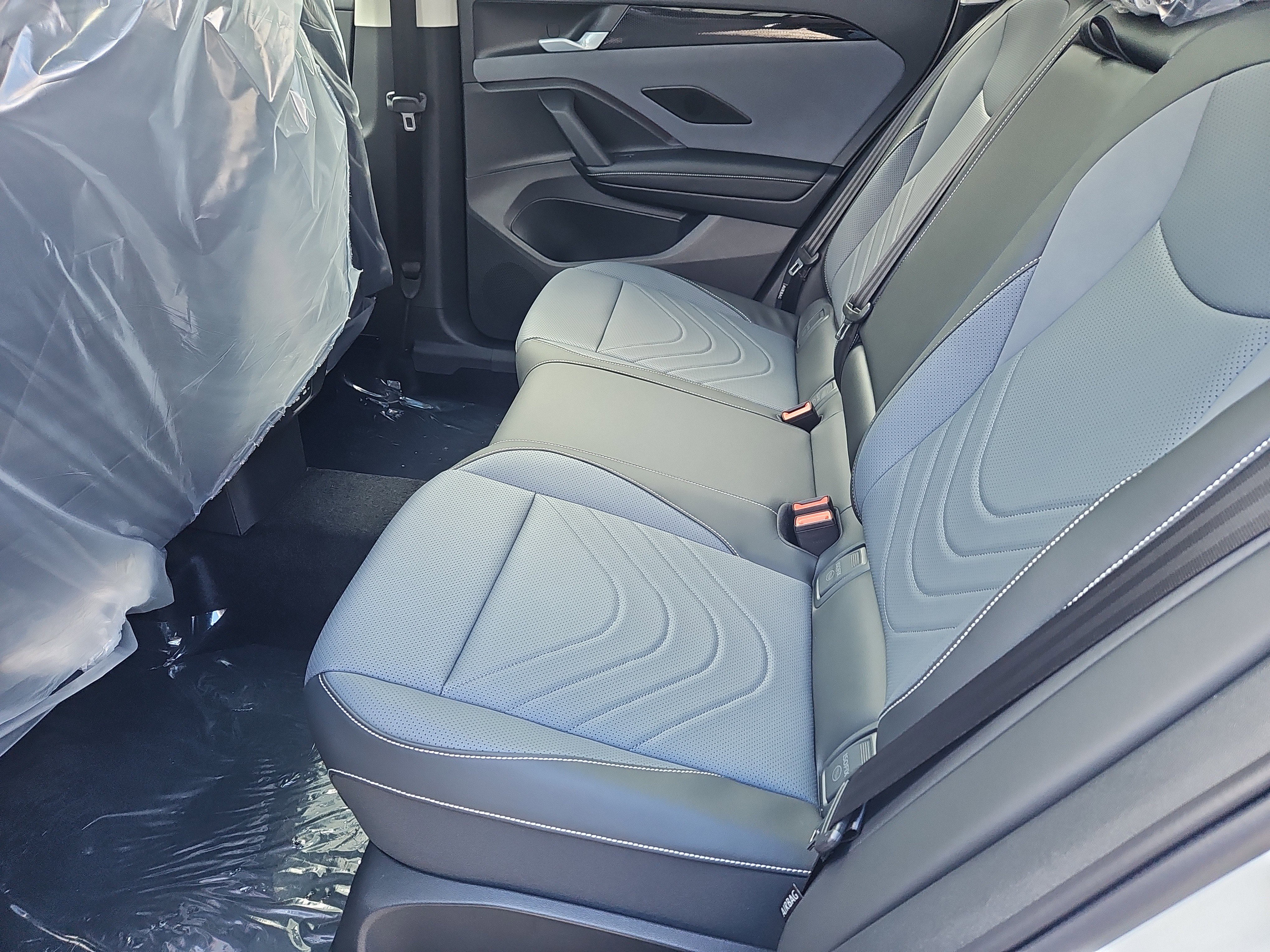 New 2026 Volkswagen Tiguan SE image 19